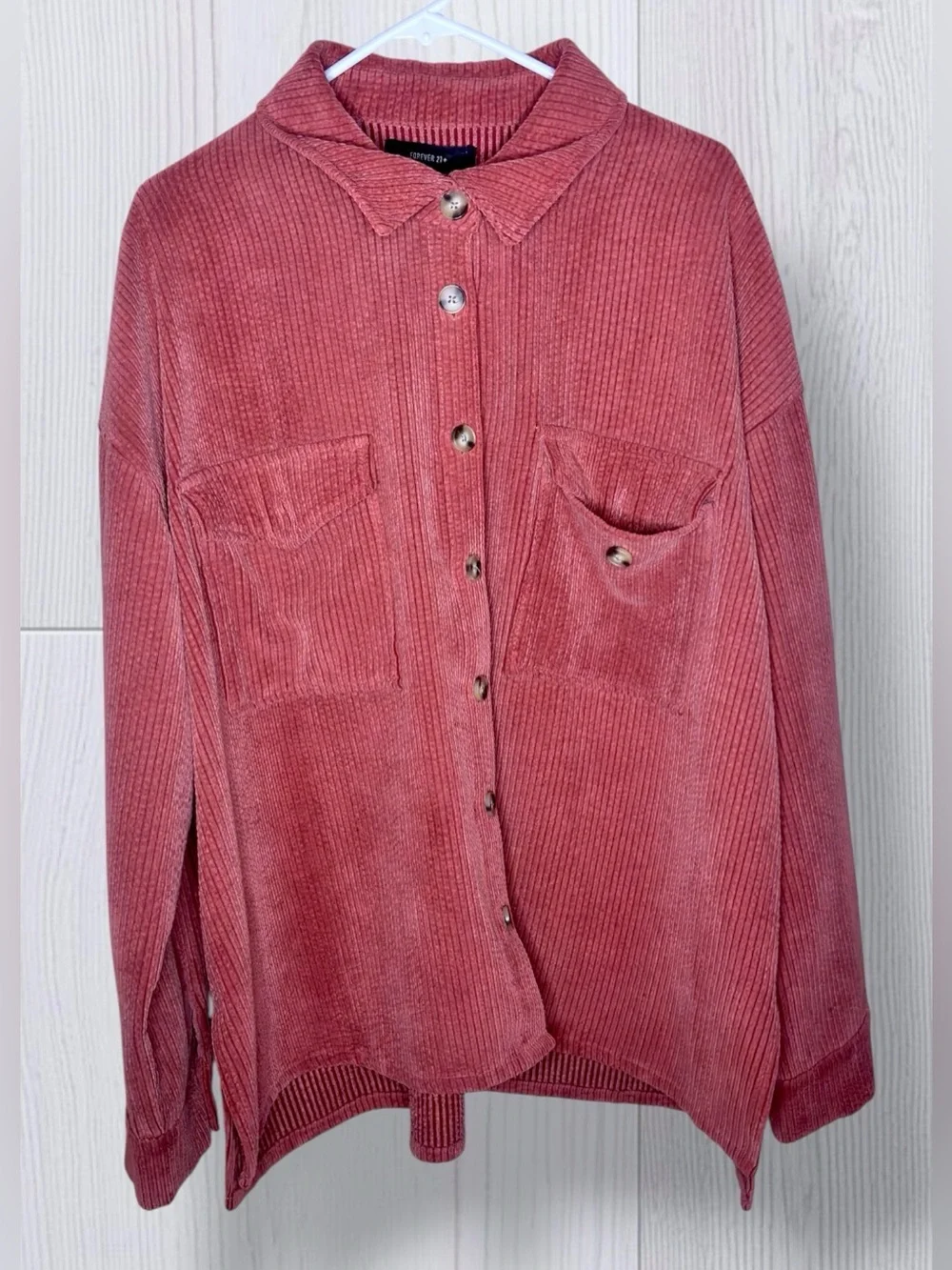 FOREVER 21+ Women’s Plus Size Dusty Rose Corduroy Button-Front Shirt Jacket - Picture 3 of 11